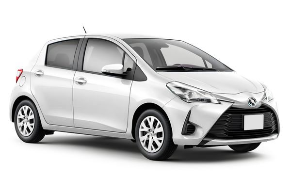 Rent a car Toyota Yaris in Athens