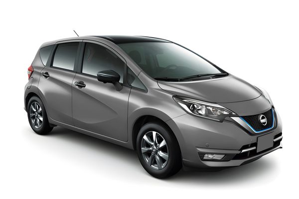Rent a car Nissan Note in Coral Bay